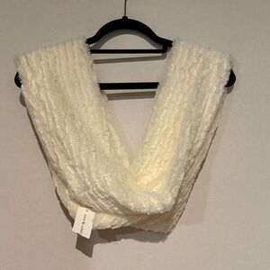 The Paper Store - Infinity Faux Fur Scarf - Cream. NWT